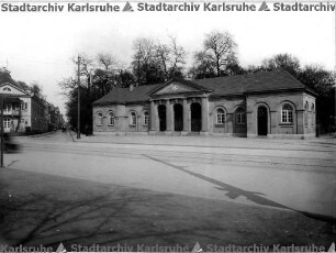 Beichel, Friedrich. Wachgebäude am Karlstor