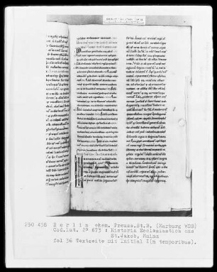 Cassiodor, Historia Ecclesiastica — Initiale I(n temporibus), Folio 36recto