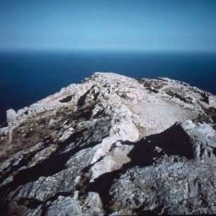 Thera=Santorini, Apollon-Tempel, Ardu Thira. Das Tempelplateau des Apollon Karneios, 6. Jh. v. Chr. Repro