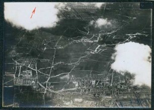 Foto des Geländes südwestlich von Grenay, Fosse de Lens (Luftbild)