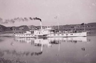 Personendampfer "Sachsen" (1885, Werft Blasewitz) auf der Elbe bei Meißen