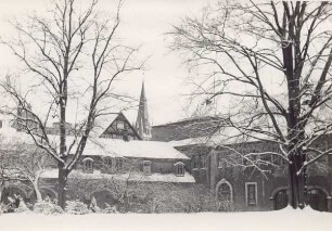 Blick vom Schlossplatz auf die Lutherische Kirche. Detmold