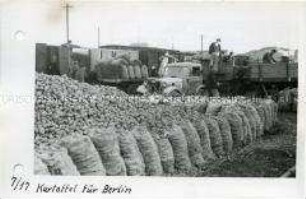 Kartoffeln für die Versorgung Berlins werden angeliefert