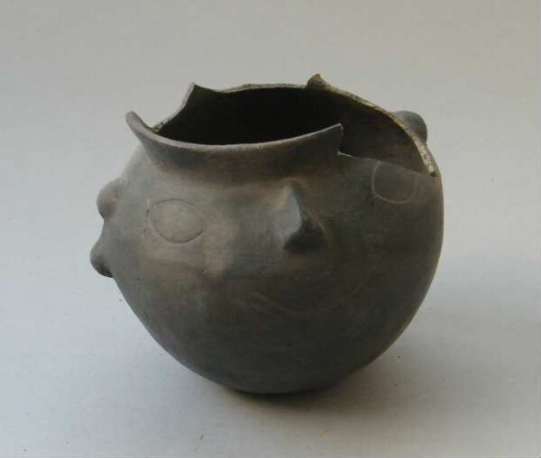 Clay vessel