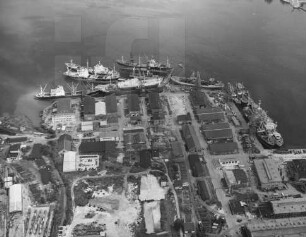 Neptunwerft in der Kröpeliner-Tor-Vorstadt von Rostock : Blickrichtung Norden