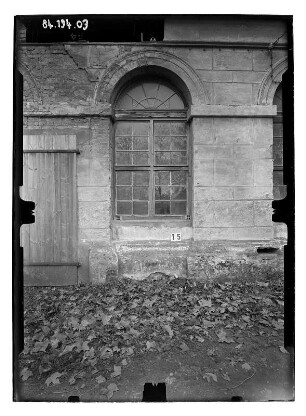 Basedow, Dorfstraße 80-85. Marstall (1835-1838; F. A. Stüler). Fenster (Westseite)