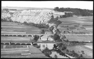 Saaleck. Blick von der Rudelsburg ins Saaletal