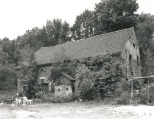 Königsbrück-Gräfenhain, Keulenbergstraße 9. Wohnstallhaus (2. H. 19. Jh.) mit Scheunenteil