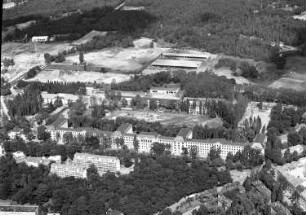 Dresden-Neustadt, Stauffenbergallee 2. Gebäude der Landesdirektion Sachsen. Luftbild-Schrägaufnahme nach Nordnordwesten