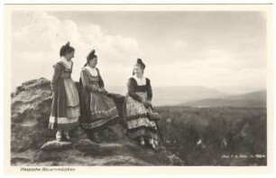 Gruppenbild in Tracht