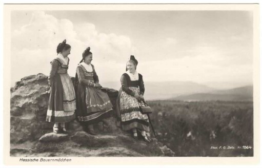 Gruppenbild in Tracht