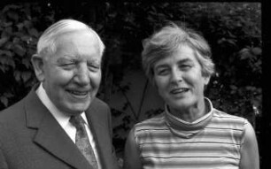 Freiburg: Im Oberfeld 10; Prof. Dr. Johannes Künzig; und Frau Dr. Werner (Künzig)