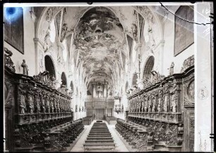 Klosterkirche; Innenraum nach Westen