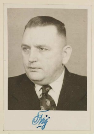 Fritz, kaufmännischer Angestellter