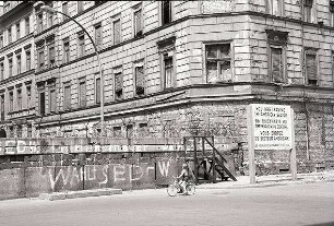 Berlin: Mauer an der Luckauer Straße