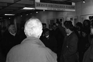Ausstellung "Zwangsarbeiterlager Wiesenfeld" im Schulzentrum Glinde: Führung durch das ehemalige "Lager Wiesenfeld"