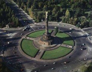 Luftaufnahme, Blick von Süden auf den Großer Stern mit Siegessäule. Berlin-Tiergarten, Großer Stern