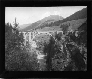 Die Rhätischen Bahnen und das Engadin