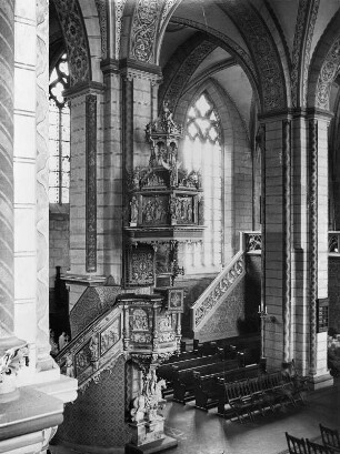 Braunschweig. Martinikirche (um 1190/1434). Inneres mit Kanzel