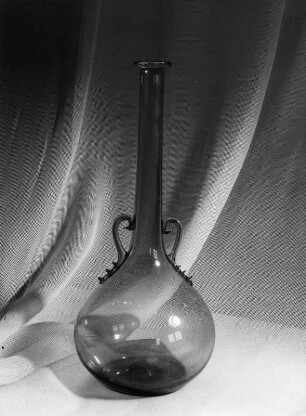 Enghalsvase aus Rauchglas (um 1940)
