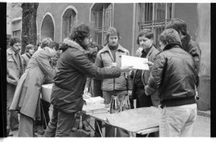 Kleinbildnegativ: Aktion, NGG-Jugend, Pfalzburger Straße, 1979