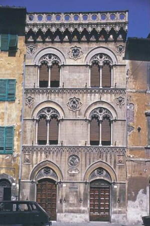 Gotischer Palazzo
