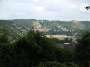 Freyburg: Blick auf Freyburg mit der Neuenburg