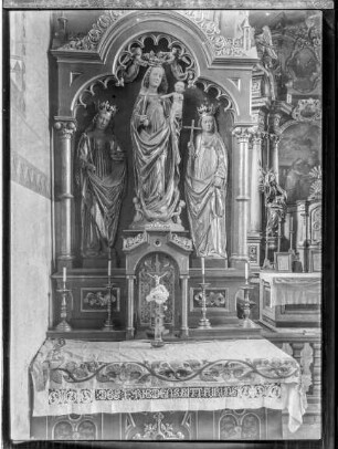 St. Annakapelle, linker Seitenaltar
