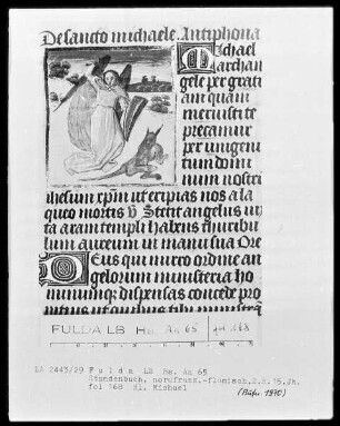 Stundenbuch, ad usum Romanum — Der Erzengel Michael im Kampf mit dem Satan, Folio 168recto
