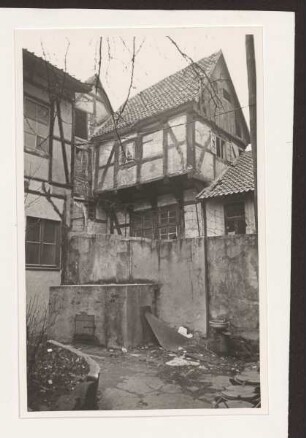 Hinterhaus vor dem Abbruch. Detmold. Krumme Straße