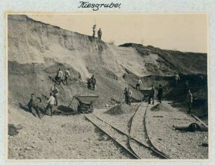 Foto einer Kiesgrube zur Kiesgewinnung für Betonbauten bei der Napoleoninsel
