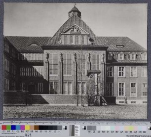 Museum für Hamburgische Geschichte : [Außenansicht]▶Risalit mit dem Kirchensaal