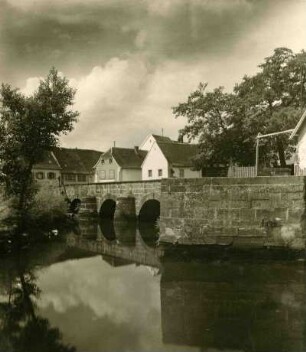 Landschaft, Brücke am Ortseingang