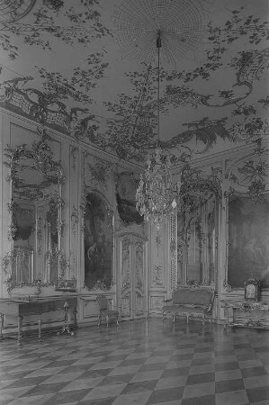 Potsdam. Schloss Sanssouci, Konzertzimmer, Blick in den nordwestlichen Raum