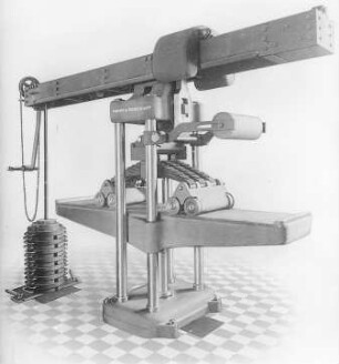 Federbiegemaschine (Mohr & Federhaff) : Technikgeschichte | Stoffkunde und Materialprüfung | Materialprüfung | Metallprüfung | Zug- und Druckfestigkeit