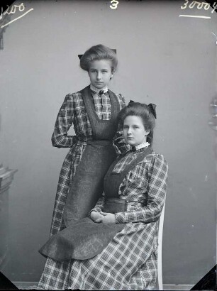 Gertrud von Meding und Freundin