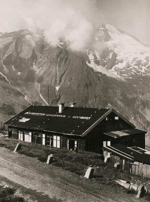 Großglockner-Hochalpenstraße. Kärnten. Österreich. Gasthof "Lukashäusl" - Punkt 0 der Straße