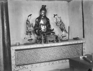 Buddha-Schrein : Kleiner (vermutlich privater) Buddha-Schrein