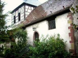 Kirche von Nordnordwesten über Langhaus (Gotisch neu erbaut auf Romanischem Vorgänger) - im 18-19 Jh bei Renovierungen stark überformt