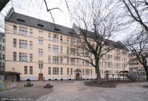70. und 251. Gemeindeschule & Fichtelgebirge-Grundschule; Berlin, Friedrichshain-Kreuzberg