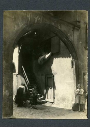 Tor