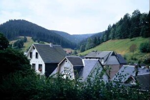 Ortsansicht; durch die Talkehle im Hintergrund ist die IC-Trasse geplant