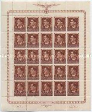 Kompletter Bogen mit 25 Briefmarken zu 24 Zloty aus dem Generalgouvernement zum 55. Geburtstag von Adolf Hitler 1944