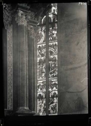 Pfarrkirche; Glasfenster im Chor, Südwand