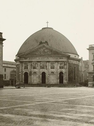 Berlin, St. Hedwigskirche, im Wiederaufbau : Zustandsaufnahme 1957