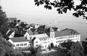 Meersburg: Von oben auf Tor