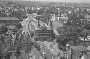 Lübeck: von der Petrikirche, auf Holstentor