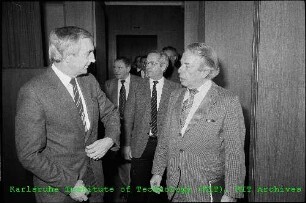 Besuch von Otto Dullenkopf (Oberbürgermeister Karlsruhe) am Kernforschungszentrum Karlsruhe (KfK)
