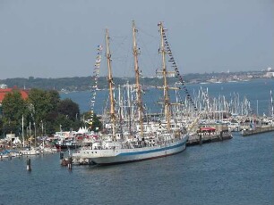 Landeshauptstadt Kiel : Aufgenommen in Kiel im September 2004