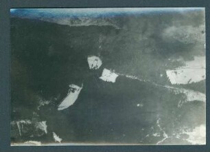 Foto einer vermuteten Batterie-Stellung südlich von "Vorder Germanien" (Luftbild)